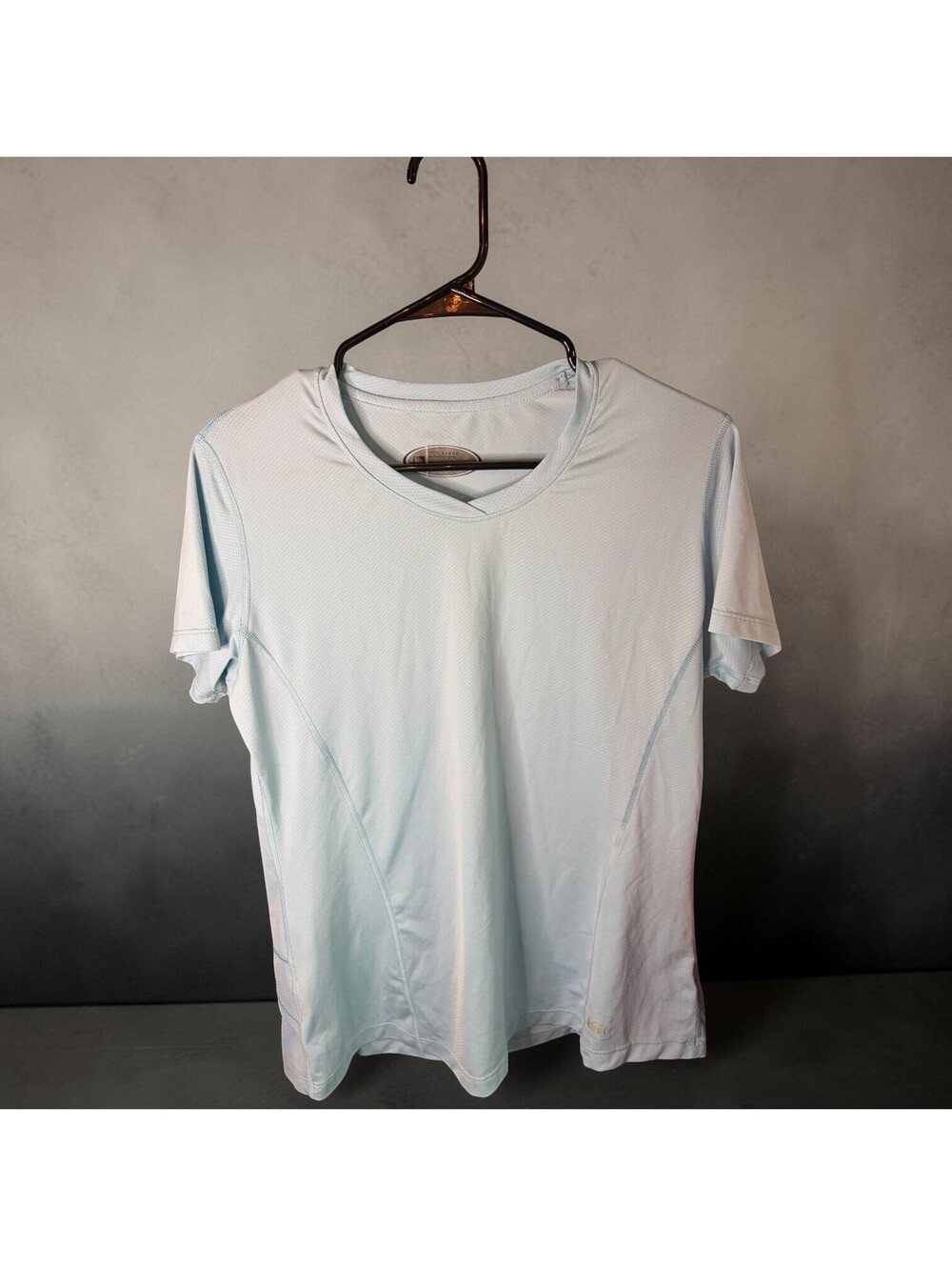 REI Co-op Women's Large Light Blue V-Neck Short Sleeve Active T-Shirt